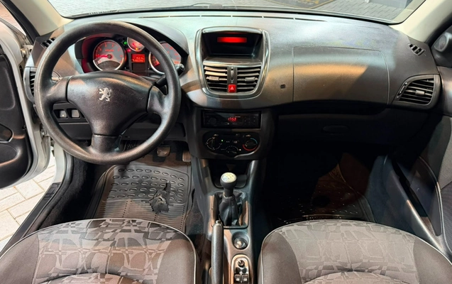 imagem-https://www.socarrao.com.br/sc-vehicle-images-prod/3083055/1786022679735-Ny5qcGVn.jpeg
