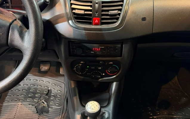 imagem-https://www.socarrao.com.br/sc-vehicle-images-prod/3083055/1786022679850-OC5qcGVn.jpeg