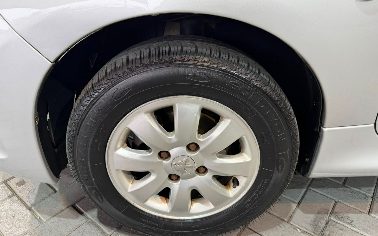 imagem-https://www.socarrao.com.br/sc-vehicle-images-prod/3083055/1786022680321-MTIuanBlZw.jpeg