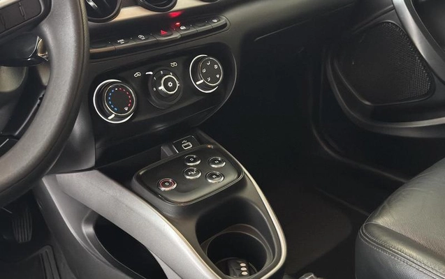 imagem-https://www.socarrao.com.br/sc-vehicle-images-prod/3083105/1786023426991-8346275_9_B_8612aed938.jpeg