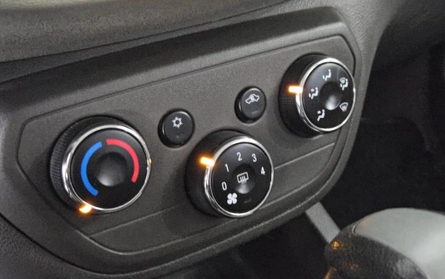 imagem-https://www.socarrao.com.br/sc-vehicle-images-prod/3083524/1786476117297-8354005_23_B_973cae6644.jpeg