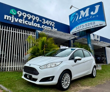 Ford Fiesta 2017 Branco — foto 1 de 3