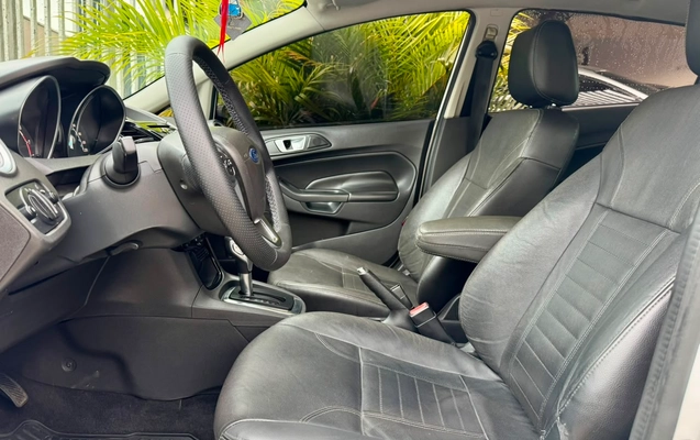 imagem-https://www.socarrao.com.br/sc-vehicle-images-prod/3083580/1786026286433-00c4de99-59ae-4b07-90b3-0add502df847.jpeg
