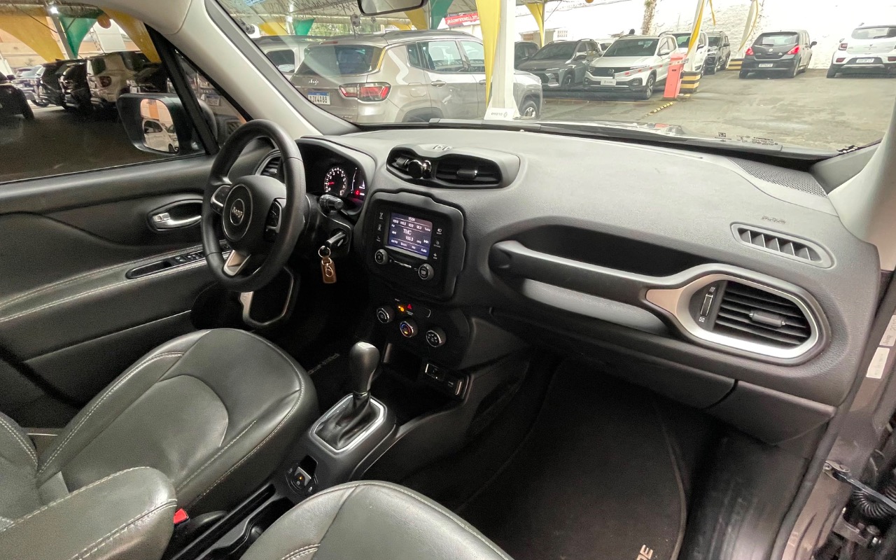 imagem-https://www.socarrao.com.br/sc-vehicle-images-prod/3083625/1786026988883-NDliNWNiYjAtNzAzNi00OTA4LTk5ZjUtOWFhMThmN2ExZWNlLmpwZWc.jpeg
