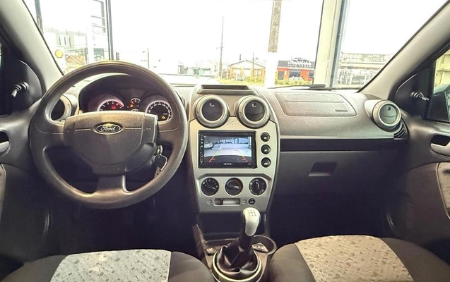 imagem-https://www.socarrao.com.br/sc-vehicle-images-prod/3083817/1786473399906-8302950_7_B_fce6ca33ba.jpeg