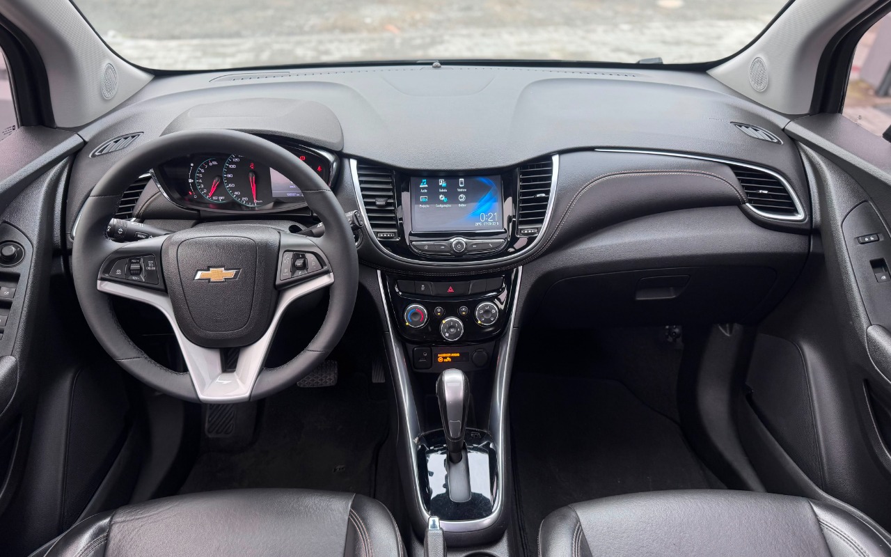 imagem-https://www.socarrao.com.br/sc-vehicle-images-prod/3083834/1786028193605-SU1HLTIwMjYwNzMwLVdBMDExNS5qcGc.jpg