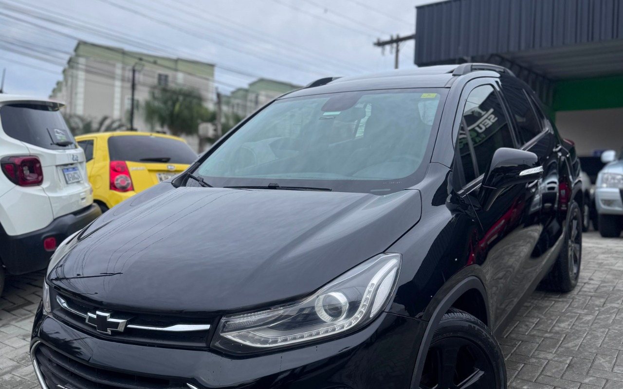 imagem-https://www.socarrao.com.br/sc-vehicle-images-prod/3083834/1786028194132-SU1HLTIwMjYwNzMwLVdBMDEyMi5qcGc.jpg