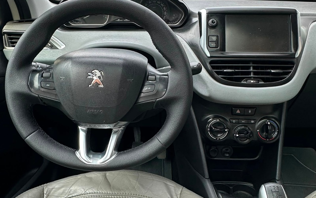 imagem-https://www.socarrao.com.br/sc-vehicle-images-prod/3083853/1786629292477-NjgyOWQ5NTctMTI0OS00MTBjLTk0MjktZDk0OWI1NmQ3NGYxLmpwZw.jpg
