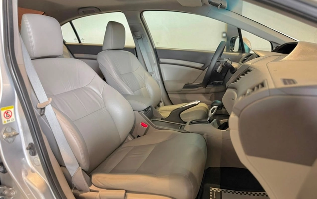 imagem-https://www.socarrao.com.br/sc-vehicle-images-prod/3084377/1786029677288-e0865acb-bce1-48ea-b4df-ae12ff606236.jpg