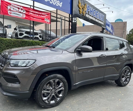 Jeep Compass 2022 Cinza — foto 1 de 3