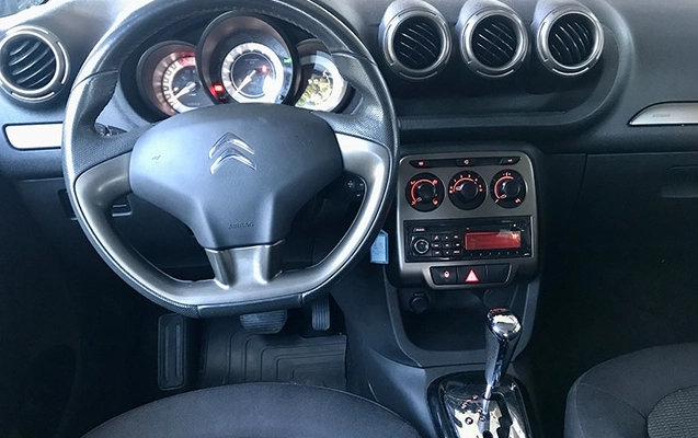 imagem-https://www.socarrao.com.br/sc-vehicle-images-prod/3085670/1786033537033-juCA3Cc8Caejjop8DemyiFACYb8jJjd4.jpg