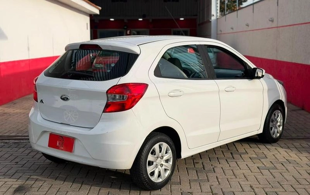 imagem-https://www.socarrao.com.br/sc-vehicle-images-prod/3086110/1790109136672-8355014_12_B_19b4572846.jpeg