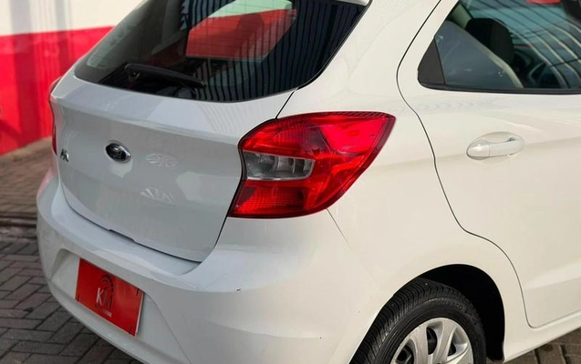 imagem-https://www.socarrao.com.br/sc-vehicle-images-prod/3086110/1790109136679-8355014_11_B_459d62826e.jpeg