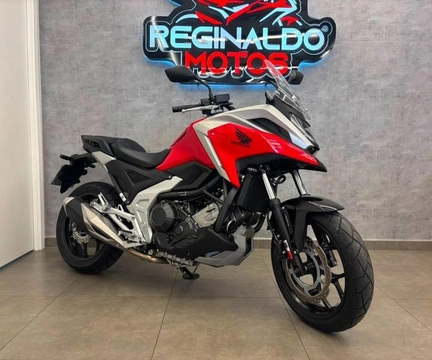 Honda NC 750X/NC 750X ABS 2025 Vermelho — foto 1 de 3