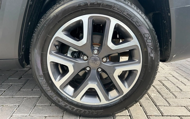 imagem-https://www.socarrao.com.br/sc-vehicle-images-prod/3086362/1789055764389-734effe8-542c-4161-957b-adb0736f4071.jpg