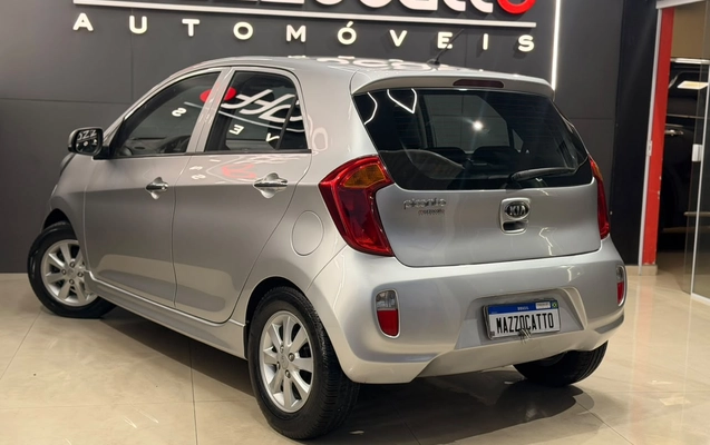 imagem-https://www.socarrao.com.br/sc-vehicle-images-prod/3086363/1789488247784-003_92475d92760eacf411f8401bfa18e4fa.jpeg