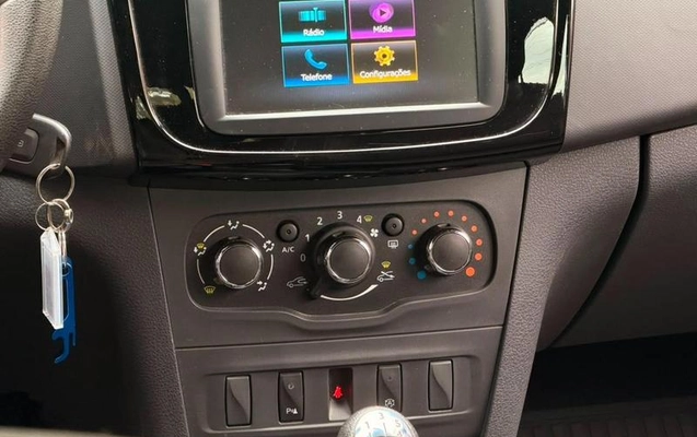 imagem-https://www.socarrao.com.br/sc-vehicle-images-prod/3086364/1786804182337-8327258_10_B_15d255abd1.jpeg