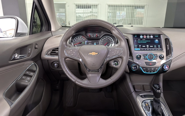 imagem-https://www.socarrao.com.br/sc-vehicle-images-prod/3086451/1786036291084-003_779c04259929b421f2333c0b857e16cd.jpeg