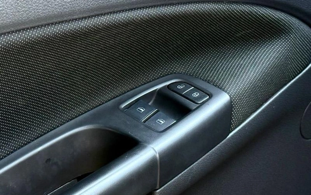 imagem-https://www.socarrao.com.br/sc-vehicle-images-prod/3087130/1790023554850-8351232_3_B_ad8eeb9c86.jpeg