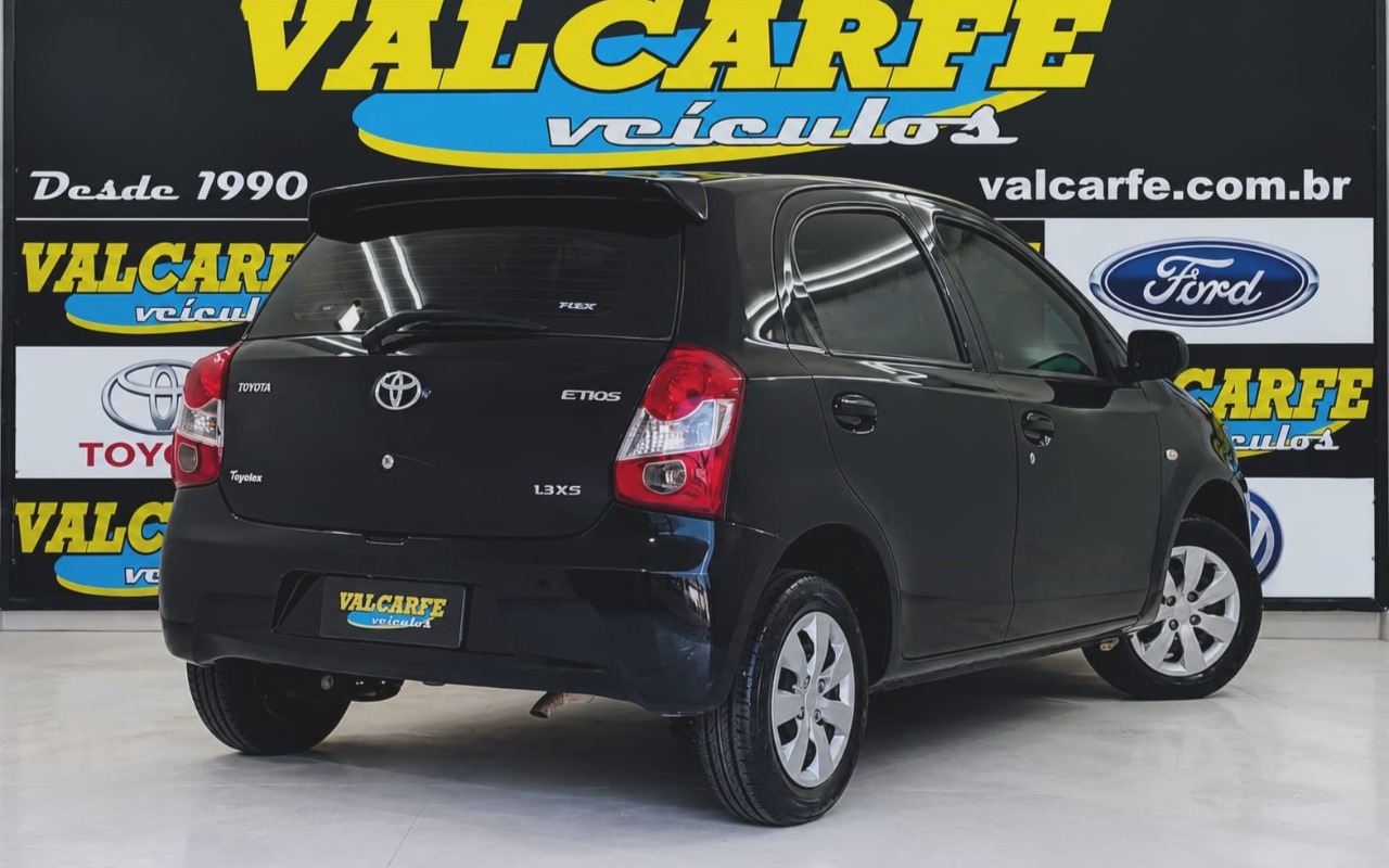 imagem-https://www.socarrao.com.br/sc-vehicle-images-prod/3087249/1786038346901-MTMuanBn.jpg