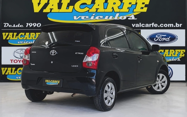 imagem-https://www.socarrao.com.br/sc-vehicle-images-prod/3087249/1786038346901-MTMuanBn.jpg