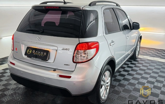imagem-https://www.socarrao.com.br/sc-vehicle-images-prod/3087811/1788542802545-VEokVVi9QHhZtUJTR7Ju50ktWb48xwUt.jpg