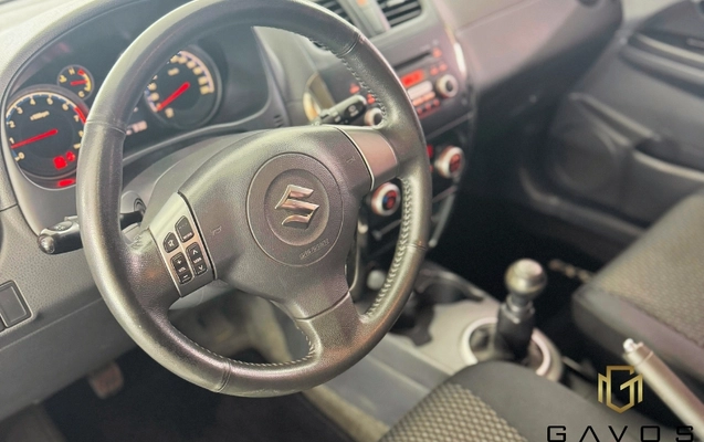 imagem-https://www.socarrao.com.br/sc-vehicle-images-prod/3087811/1788542802550-ZatZ18AsoMuj0GPRyIiuyac4Gsr8kOaW.jpg