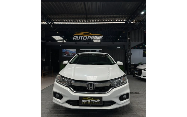 imagem-https://www.socarrao.com.br/sc-vehicle-images-prod/3088237/1786040811285-7_070217.jpg