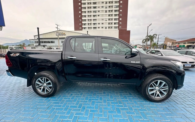 imagem-https://www.socarrao.com.br/sc-vehicle-images-prod/3088239/1788898120304-5b564039a19a403f9db0f531e884f05a_1786040766553.jpg