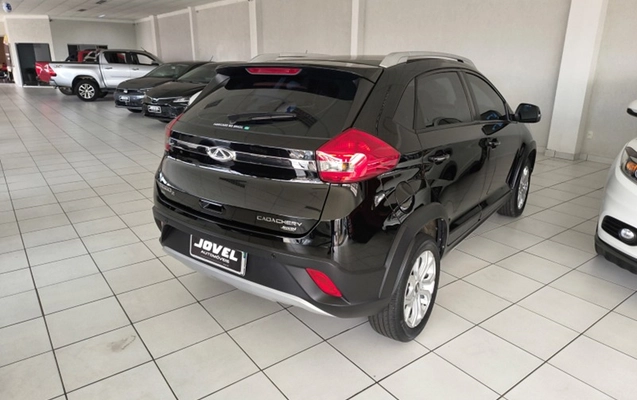 imagem-https://www.socarrao.com.br/sc-vehicle-images-prod/3088319/1786041185451-7ea90d46-94f7-47e9-a097-3d0714abe0db.jpg