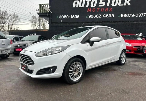 Ford EcoSport 2015 Branco — foto 1 de 3