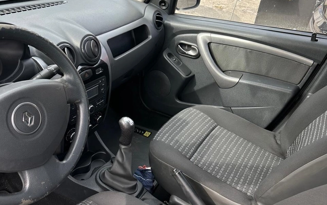 imagem-https://www.socarrao.com.br/sc-vehicle-images-prod/3088719/1786042148481-003_5e3abf23339fe2bec2648d24b10234c2.jpeg