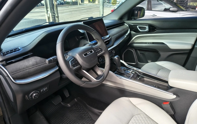 imagem-https://www.socarrao.com.br/sc-vehicle-images-prod/3088741/1786736944347-SU1HXzIwMjYwODE0XzEwMDYwMDM3MV9IRFIuanBn.jpg