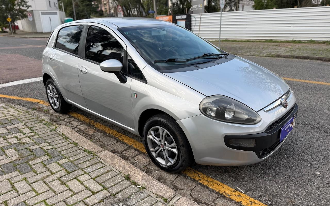 imagem-https://www.socarrao.com.br/sc-vehicle-images-prod/3088762/1786724465546-Mi5qcGVn.jpeg