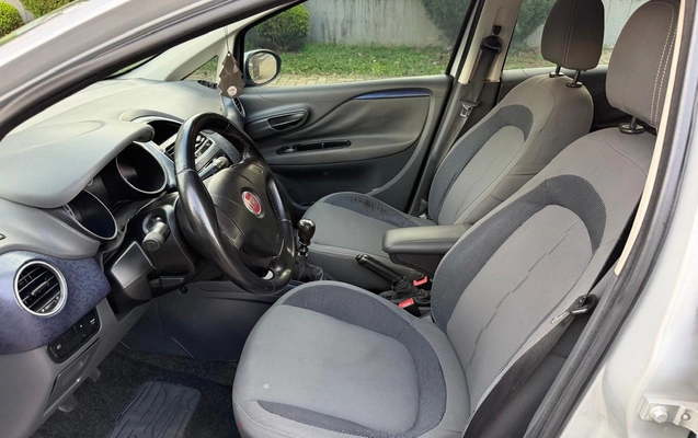 imagem-https://www.socarrao.com.br/sc-vehicle-images-prod/3088762/1786724466308-MTAuanBlZw.jpeg