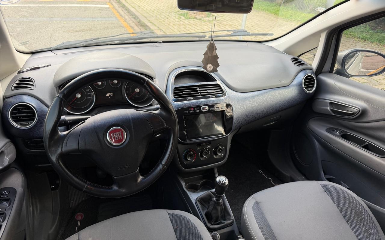 imagem-https://www.socarrao.com.br/sc-vehicle-images-prod/3088762/1786724466413-MTEuanBlZw.jpeg