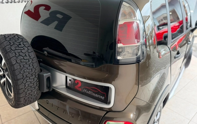 imagem-https://www.socarrao.com.br/sc-vehicle-images-prod/3089300/1786043750207-Z9zLIUDq5oY35fVT9dwWVPrGCFPBBbtN.jpg