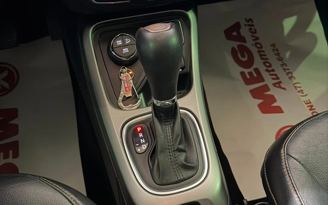 imagem-https://www.socarrao.com.br/sc-vehicle-images-prod/3089392/1788803740241-f832bc4bdb8d40e4a97860348520a715_1786043913406.jpg