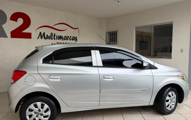 imagem-https://www.socarrao.com.br/sc-vehicle-images-prod/3089624/1788279741757-vg2QTy2bqy7kBVaMrZMfwSqA2t43ULak.jpg