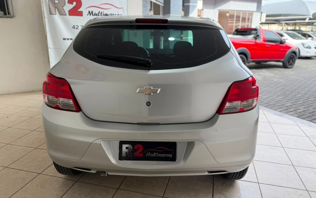 imagem-https://www.socarrao.com.br/sc-vehicle-images-prod/3089624/1788279741761-MhrNpmhvtO7pVI73V6Yvnu7MOO0Xv4W2.jpg
