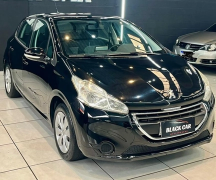 Peugeot 208 2014 Preto — foto 1 de 3