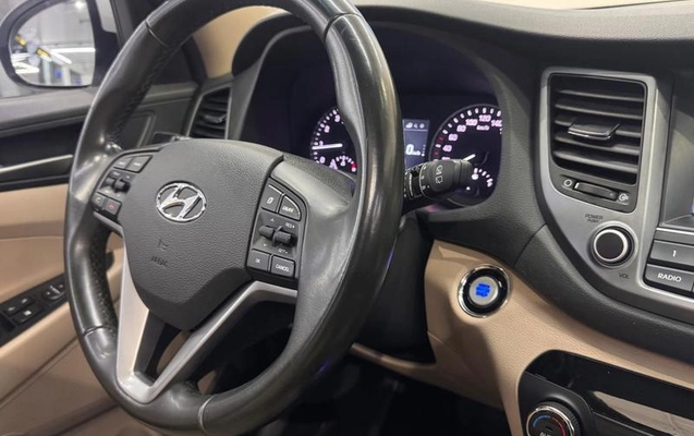 imagem-https://www.socarrao.com.br/sc-vehicle-images-prod/3090347/1788441714093-8246759_17_B_dfe64383bd.jpeg
