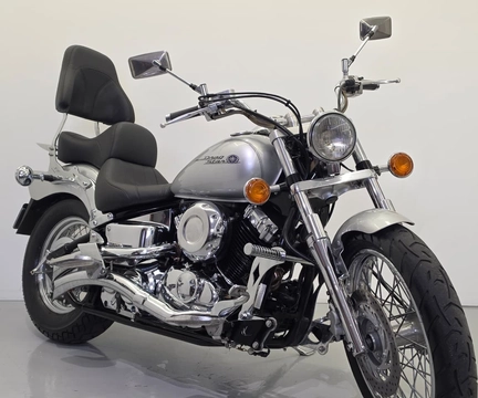 YAMAHA XVS 650 DRAG STAR 2005 Prata — foto 1 de 3