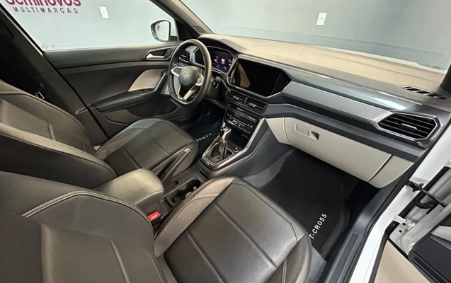 imagem-https://www.socarrao.com.br/sc-vehicle-images-prod/3090486/1786046958719-2_050817.jpg