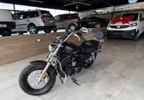 Harley-Davidson SPORTSTER 1200 CUSTOM XL1200C 2016 Preto — foto 1 de 3