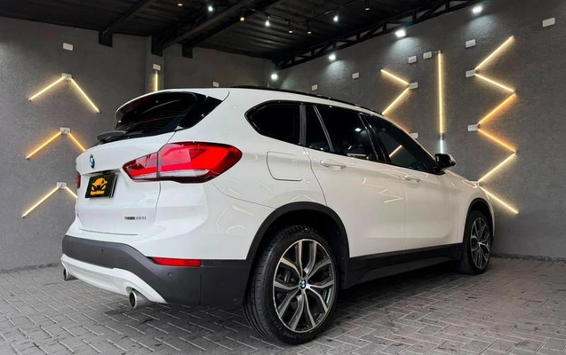imagem-https://www.socarrao.com.br/sc-vehicle-images-prod/3091068/1787574127424-8350281_8_B_5ff89adf80.jpeg