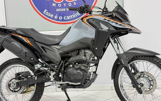 imagem-https://www.socarrao.com.br/sc-vehicle-images-prod/3091397/1786049630220-V2hhdHNBcHAgSW1hZ2UgMjAyNi0wOC0wMSBhdCAxMC4wMS4xNyAoMSkuanBlZw.jpeg