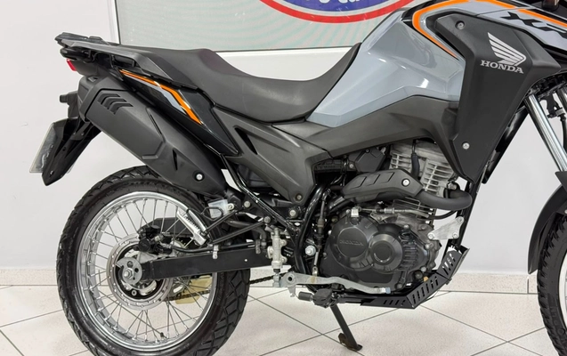 imagem-https://www.socarrao.com.br/sc-vehicle-images-prod/3091397/1786049630387-V2hhdHNBcHAgSW1hZ2UgMjAyNi0wOC0wMSBhdCAxMC4wMS4xNyAoMikuanBlZw.jpeg