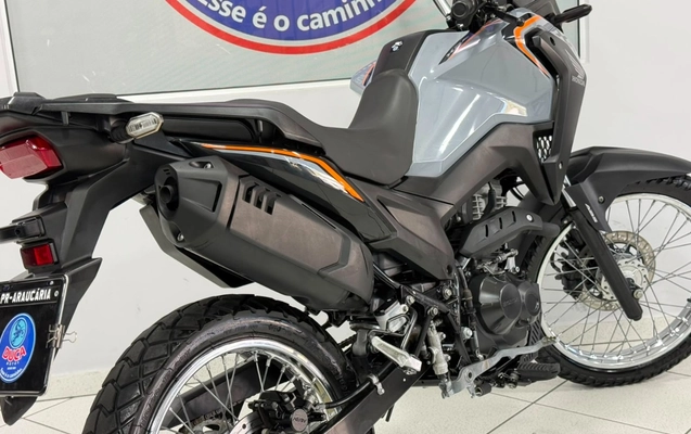 imagem-https://www.socarrao.com.br/sc-vehicle-images-prod/3091397/1786049631301-V2hhdHNBcHAgSW1hZ2UgMjAyNi0wOC0wMSBhdCAxMC4wMS4xOSAoNCkuanBlZw.jpeg