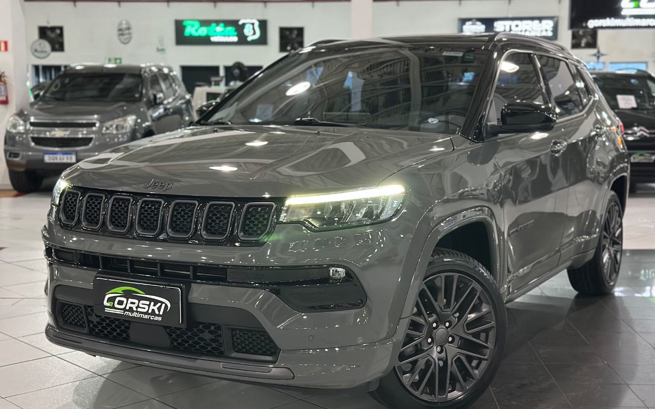 Jeep Compass 2022 Cinza — foto 1 de 3